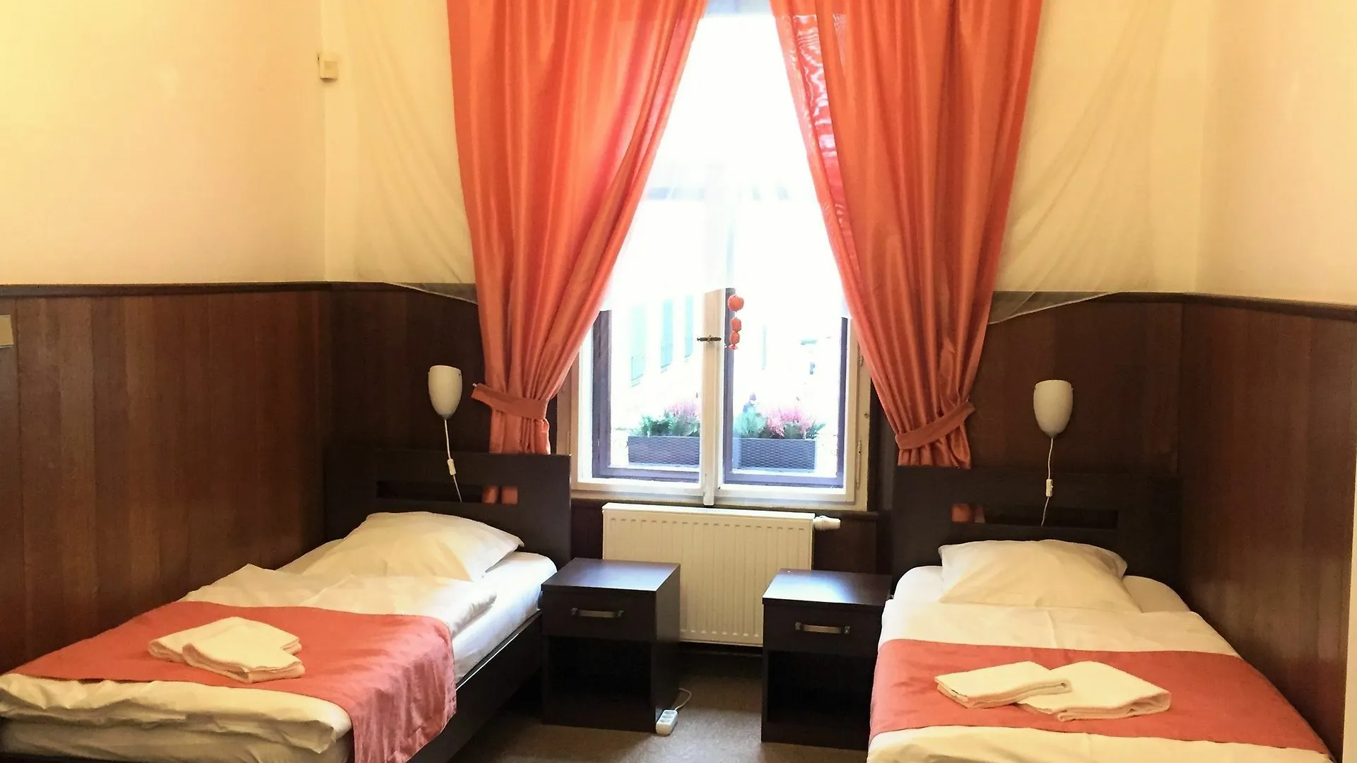 Old Prague House Bed and Breakfast 3*,