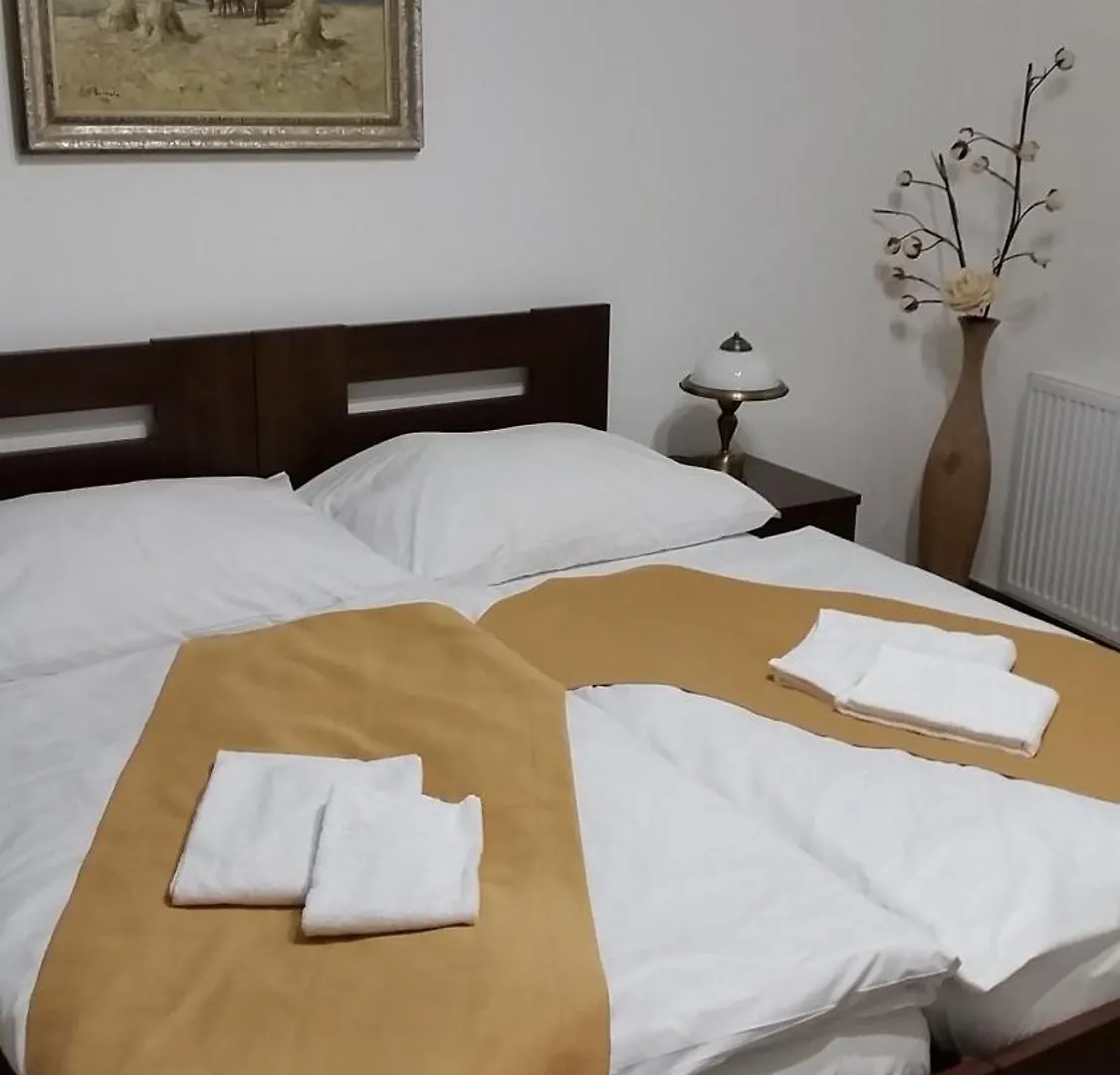 Old Prague House Bed & Breakfast 3*,