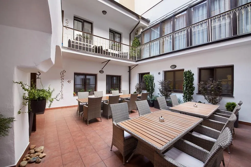Bed and Breakfast Old Prague House